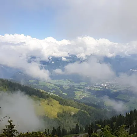 Alpenchalet Almrose 아파트호텔 3*