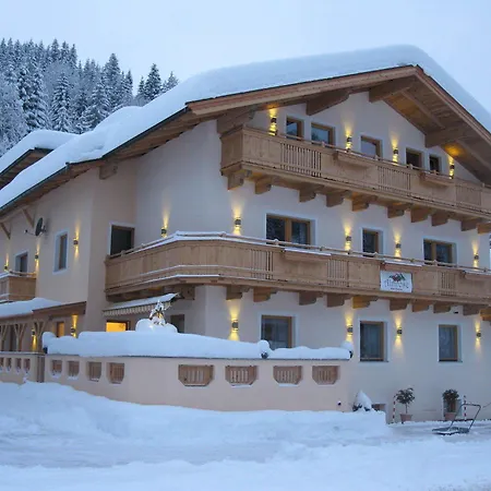 アパートホテル Alpenchalet Almrose