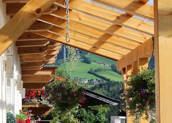 Apart-hotel Alpenchalet Almrose 3*