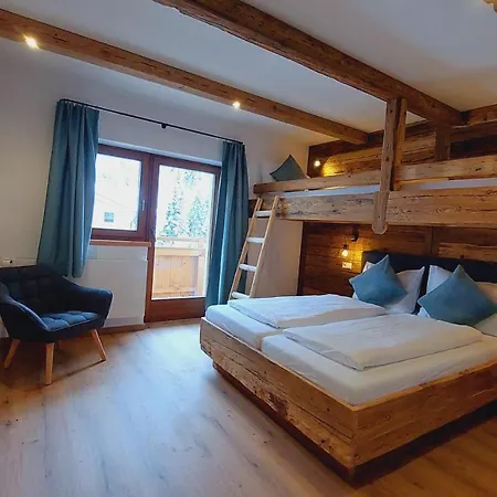 Alpenchalet Almrose Aparthotel 3*