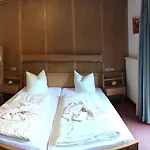 Alpenchalet Almrose 3*