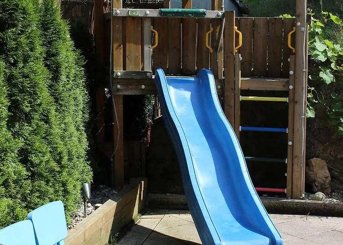 Aparthotel Alpenchalet Almrose 3*